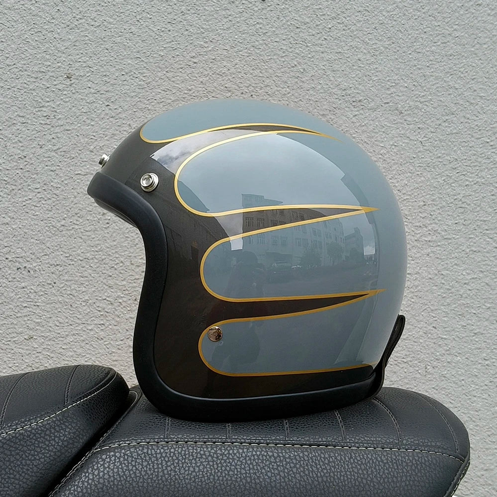 Motorcycle helmet