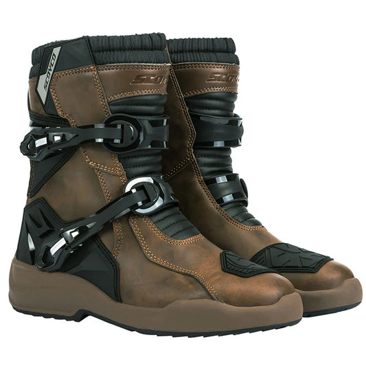 Scoyco waterproof and anti-fall motocross boots.