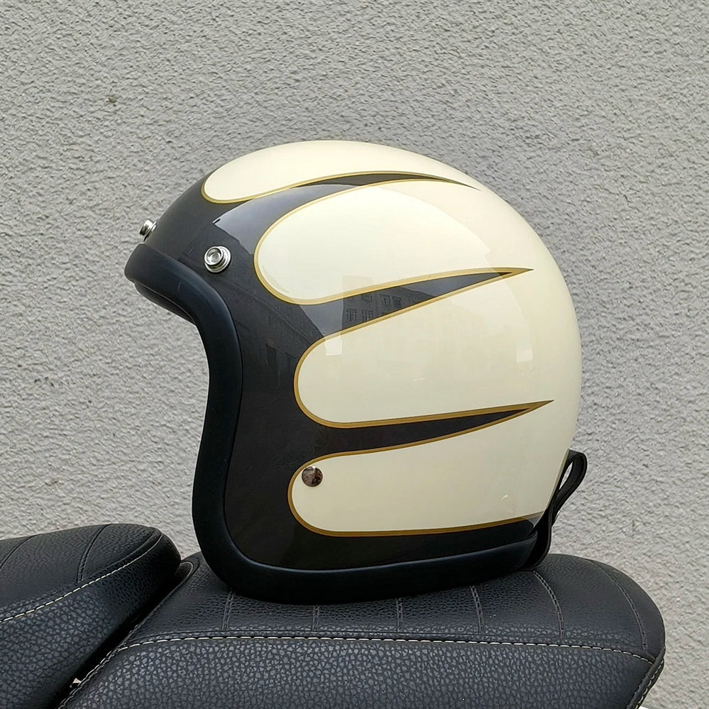 Motorcycle helmet